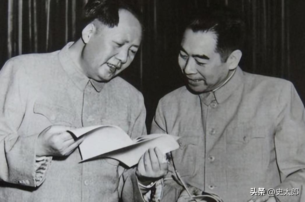 关于周总理和毛主席，有个奇怪的现象，周总理对毛主席，从来没叫过一句“老毛”，要么