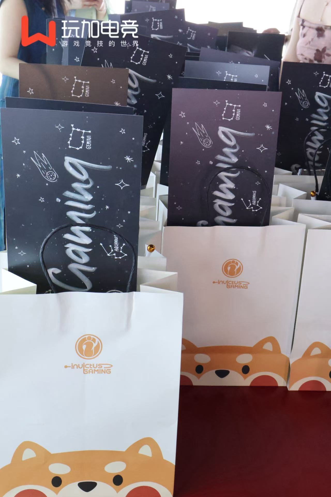 今天的应援物[送花花]we对战ig2025lpl第三赛段2025lpl ​​​