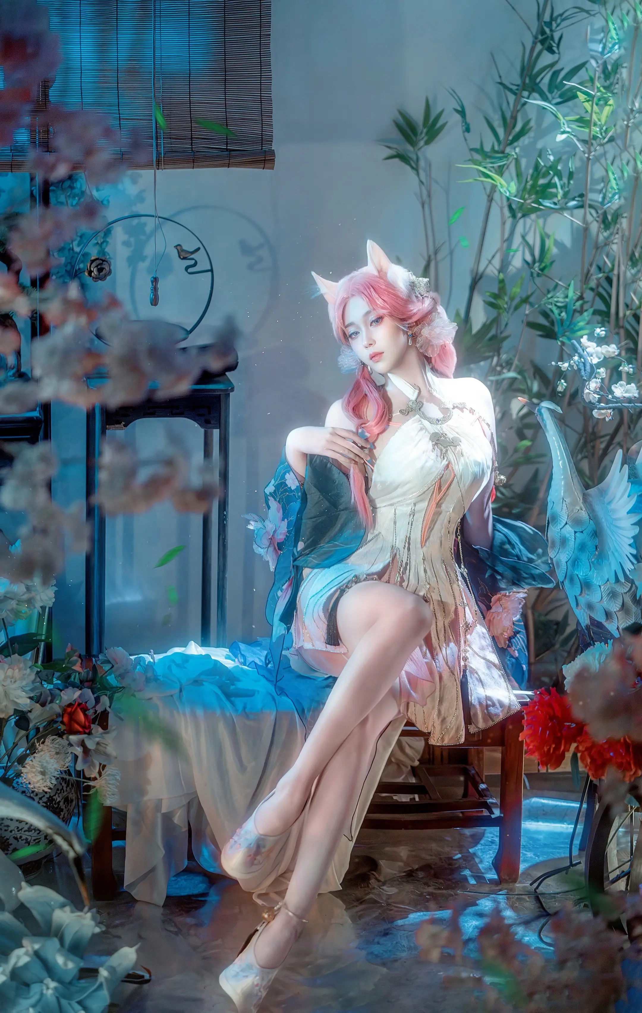 平添了几分离愁别绪