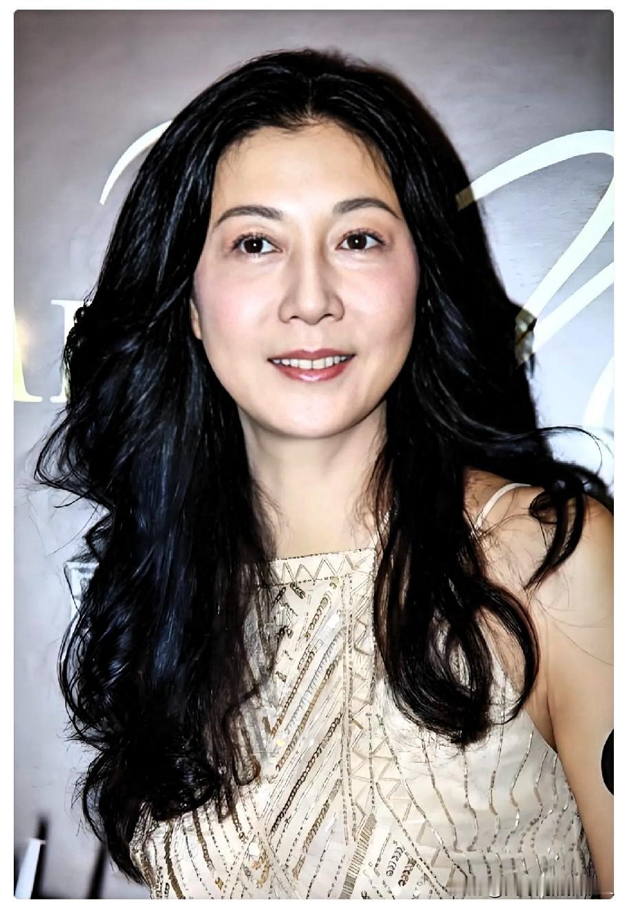 情感专家说：“世上最危险的关系，就是亲密关系。夫妻生活是肉体上的生活，如果夫妻之