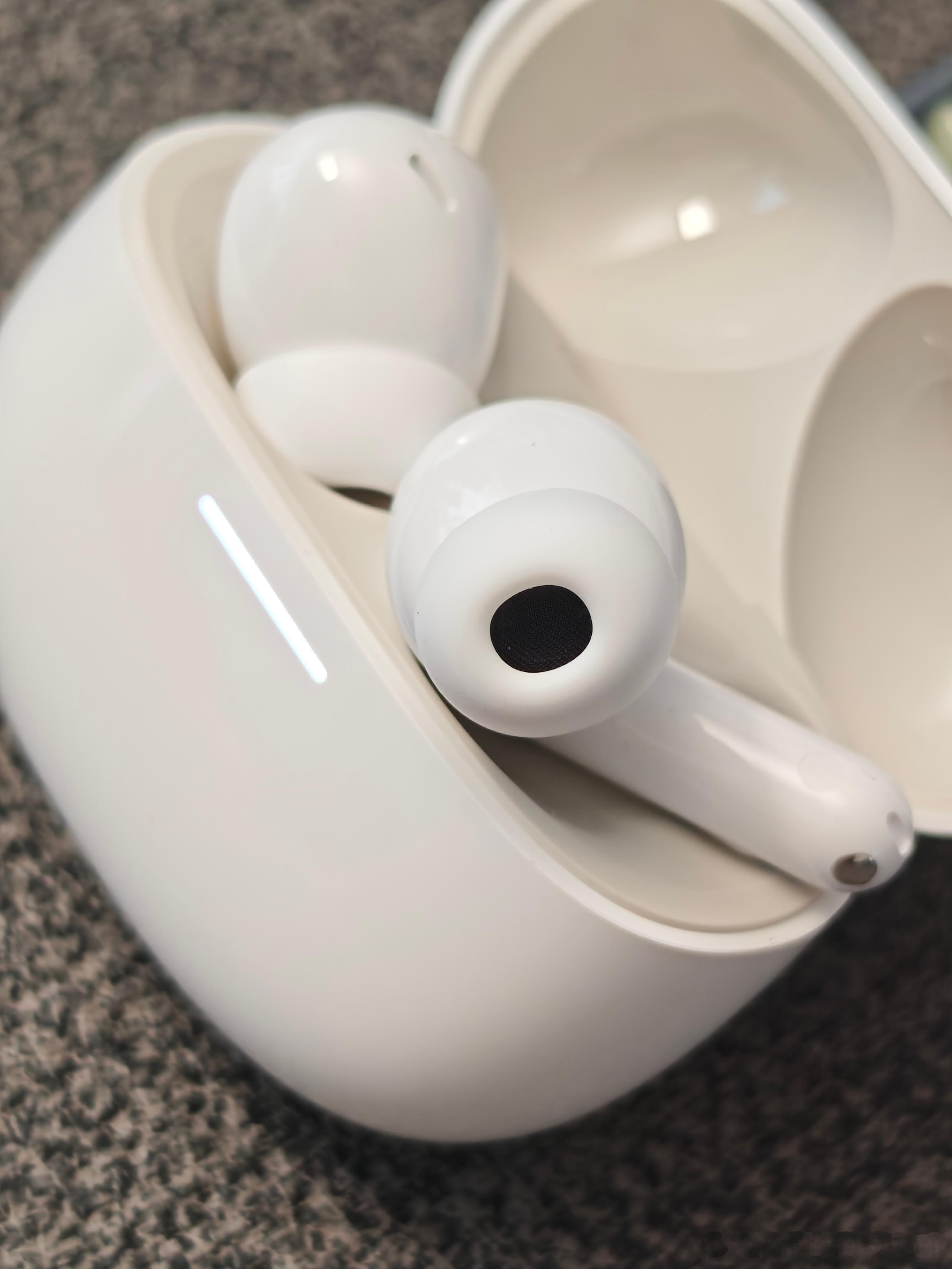 聊聊REDMI Buds 8，体验下来之后，我认为它可能是同档里最越级的标准版耳