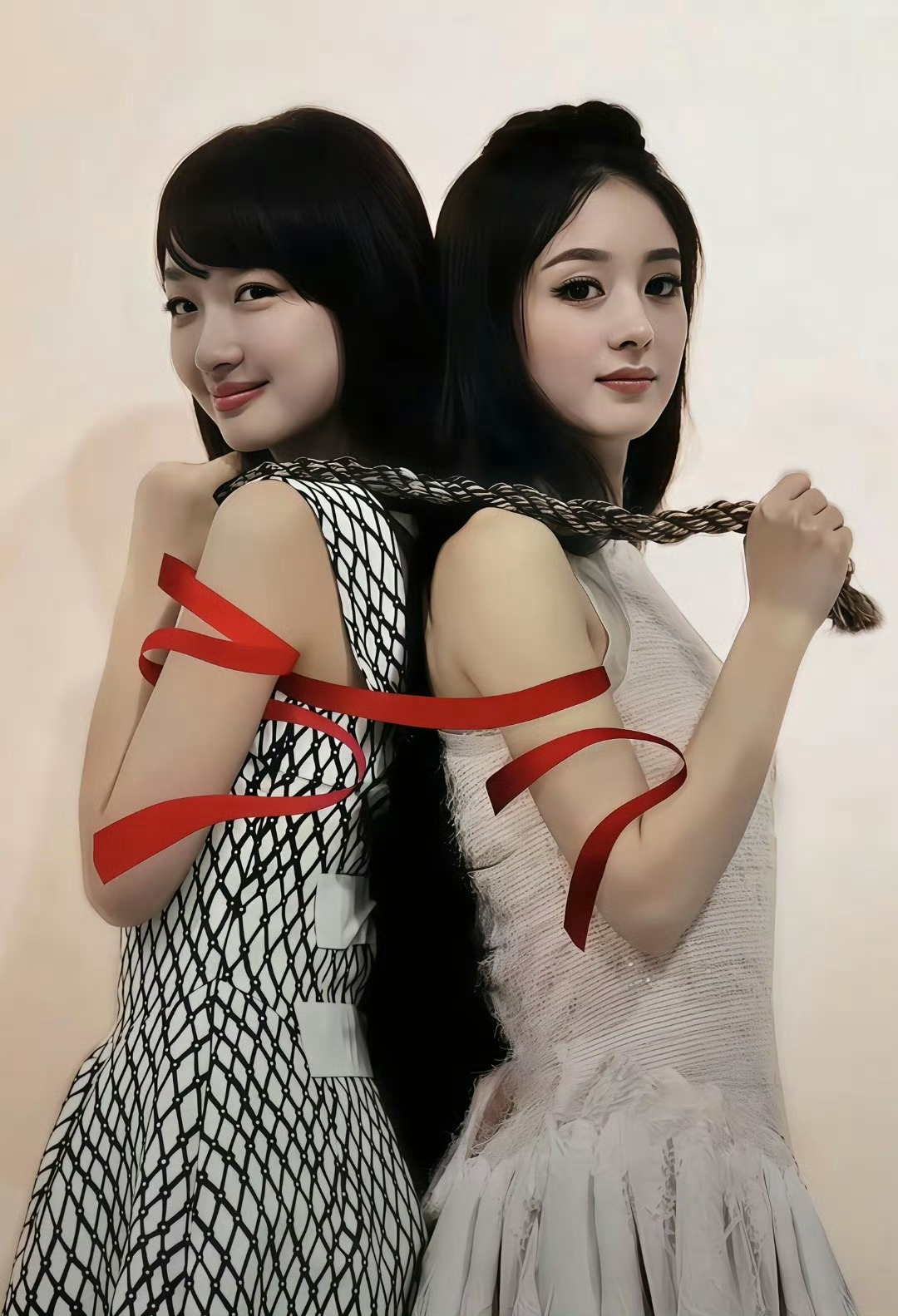 【周冬雨 赵丽颖】好喜欢这张 说不出的感觉 