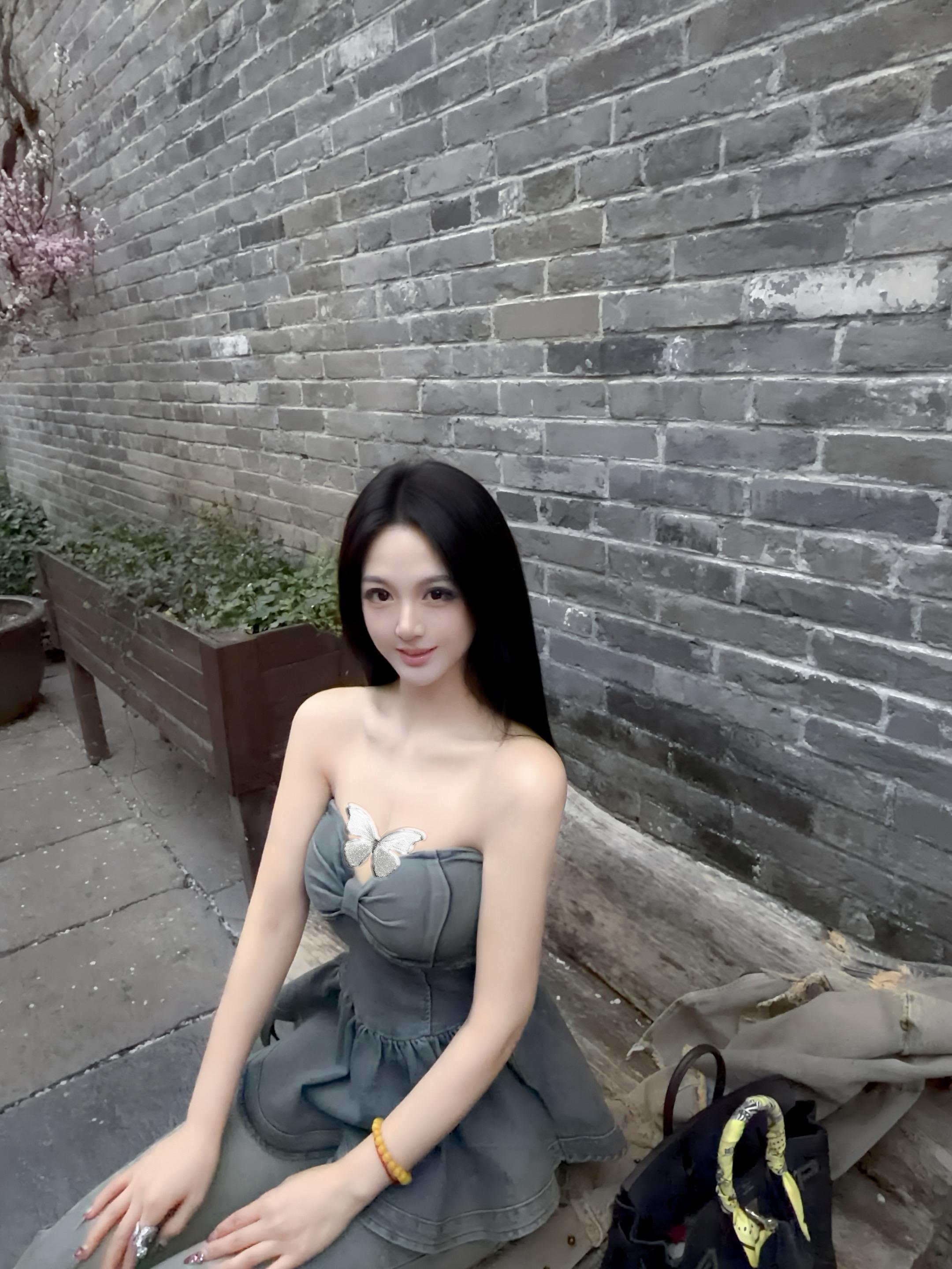 跟顶美玩玩得了 过日子还得是我们这种土狗