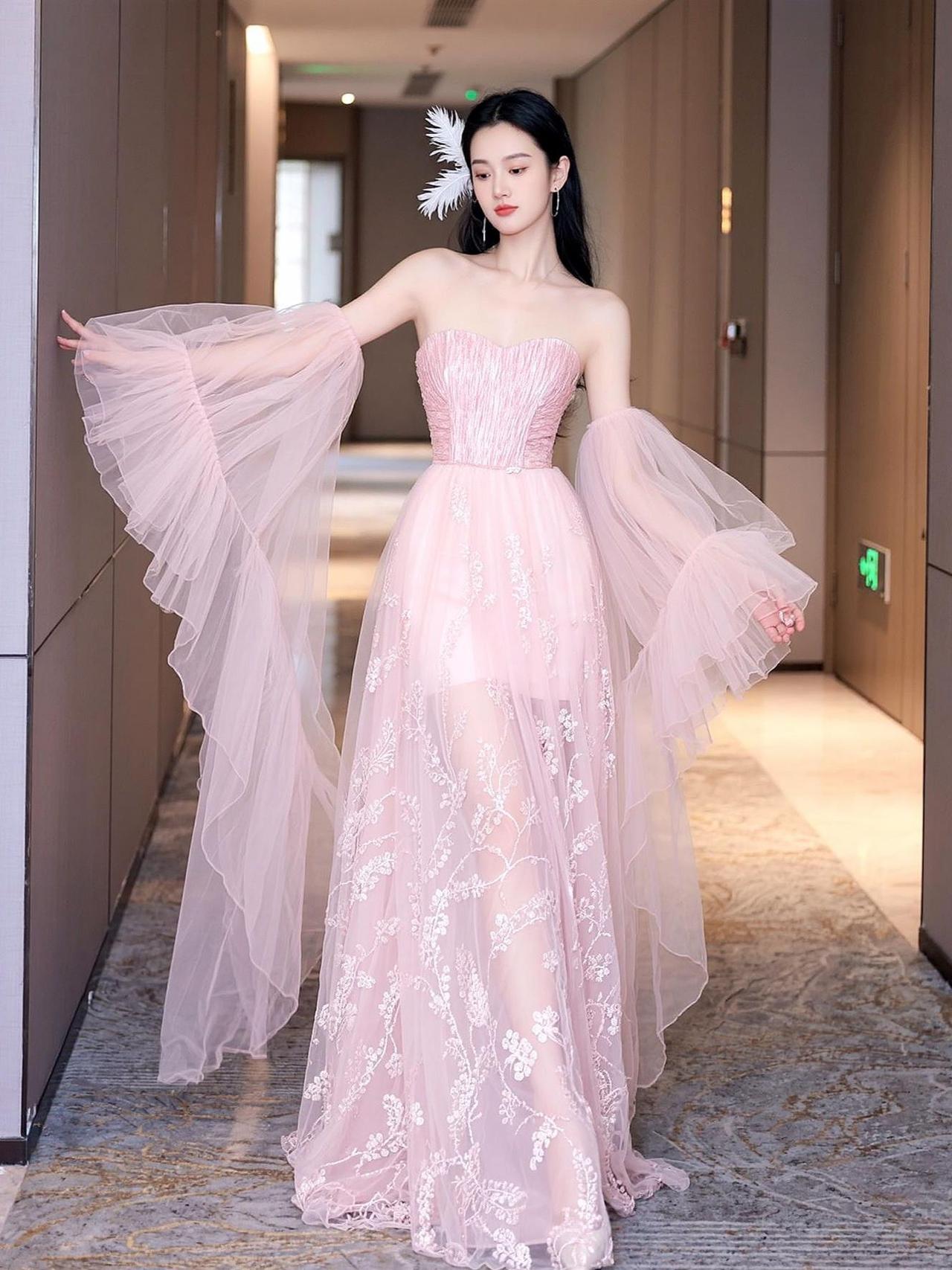 AI粉纱氛围感写真 抖音ai创作 抖音玩法合伙人计划。推流量  @D0U十小助手