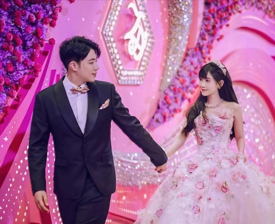 🌙“特步”二公主，高调官宣！

4月2日深夜，特步二公主丁佳敏，连夜冲上了热搜