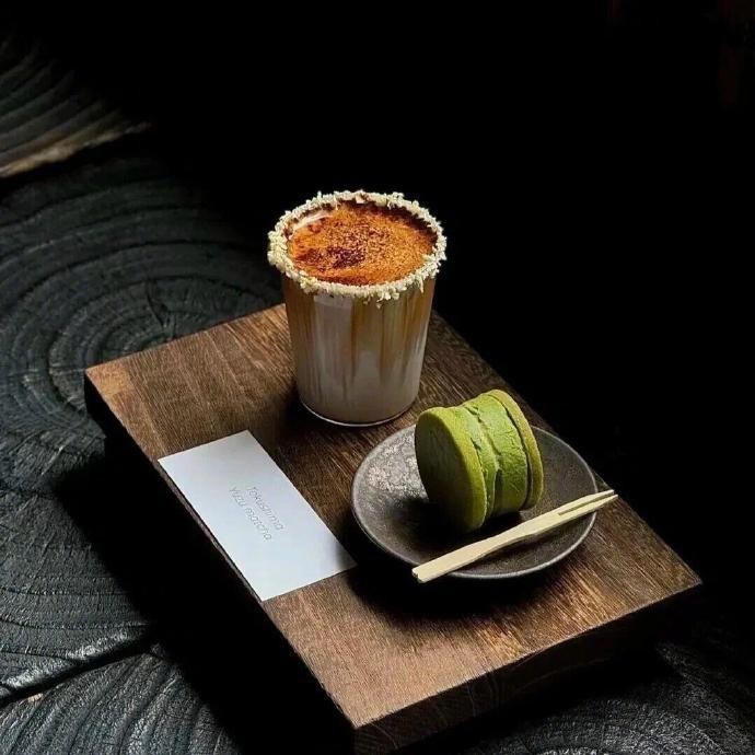 𝐅𝐫𝐞𝐞 🕊️◦˚⚘“情绪是风，你是树， 风可以吹乱叶子，但不能吹倒根