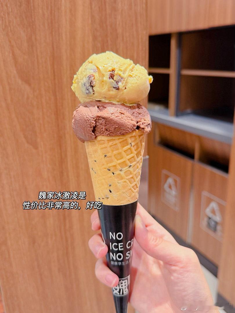 像快乐小狗一样在阳光微风下跑起来 