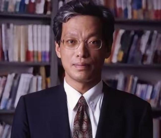 日本教授发出警告！12月14日，法政大学二战史教授山口二郎，抛出个灵魂拷问表示，