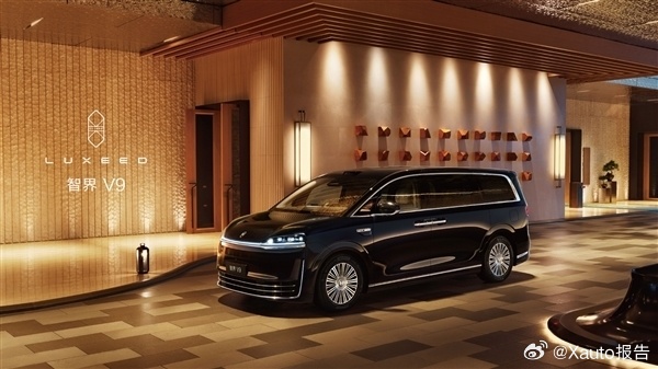 智界V9新色曝光3月12日，余承东公布鸿蒙智行首款MPV智界V9四款车漆：深海蓝