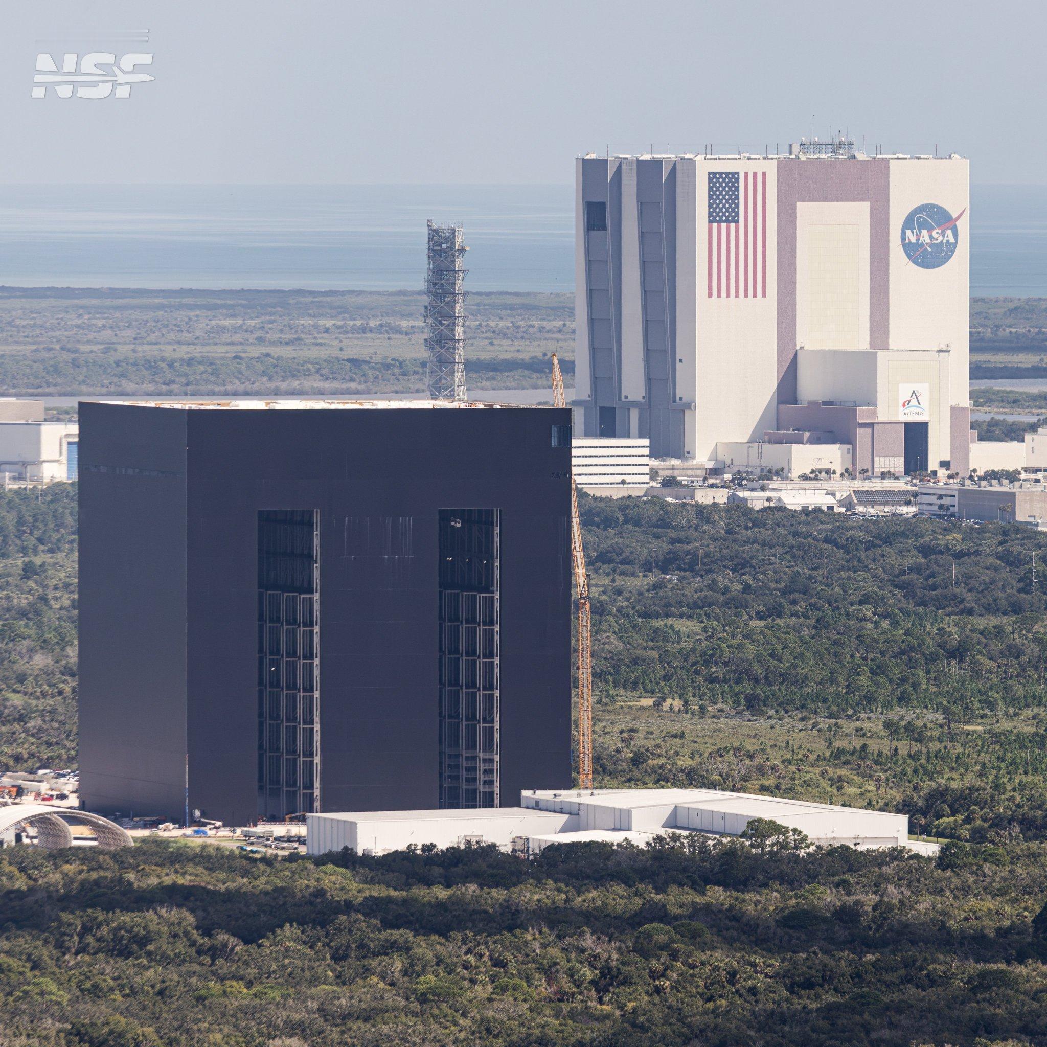 卡角新一代的星舰giga bay组装楼和土星5、航天飞机、SLS的组装喽 ​​​