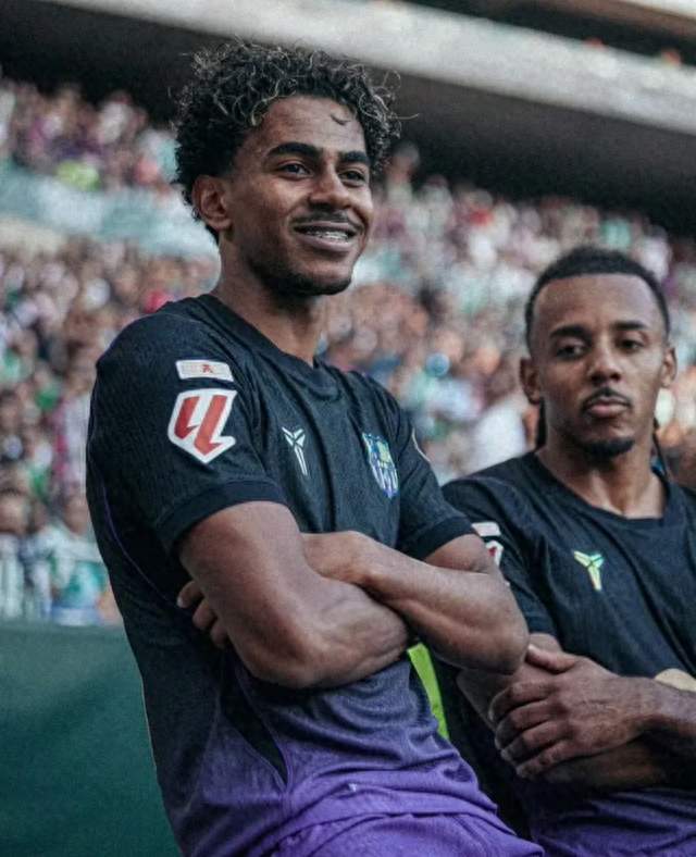 5-2狂胜！巴萨9连胜9轮39球追平队史，皇马落后9分+国家德比悬了