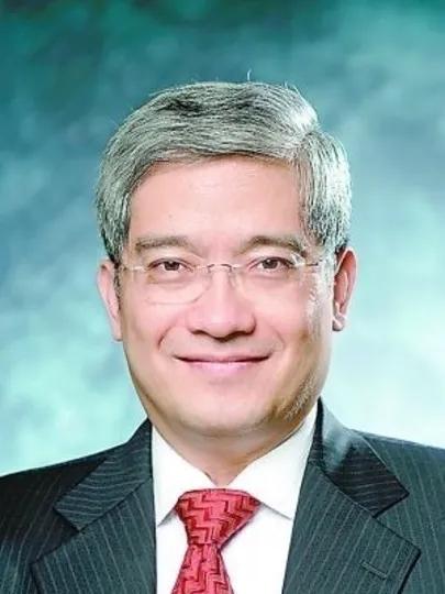 郎咸平教授说:为什么喊了这么多年提高消费？老百姓还是不愿意花钱，郎咸平说根源不在