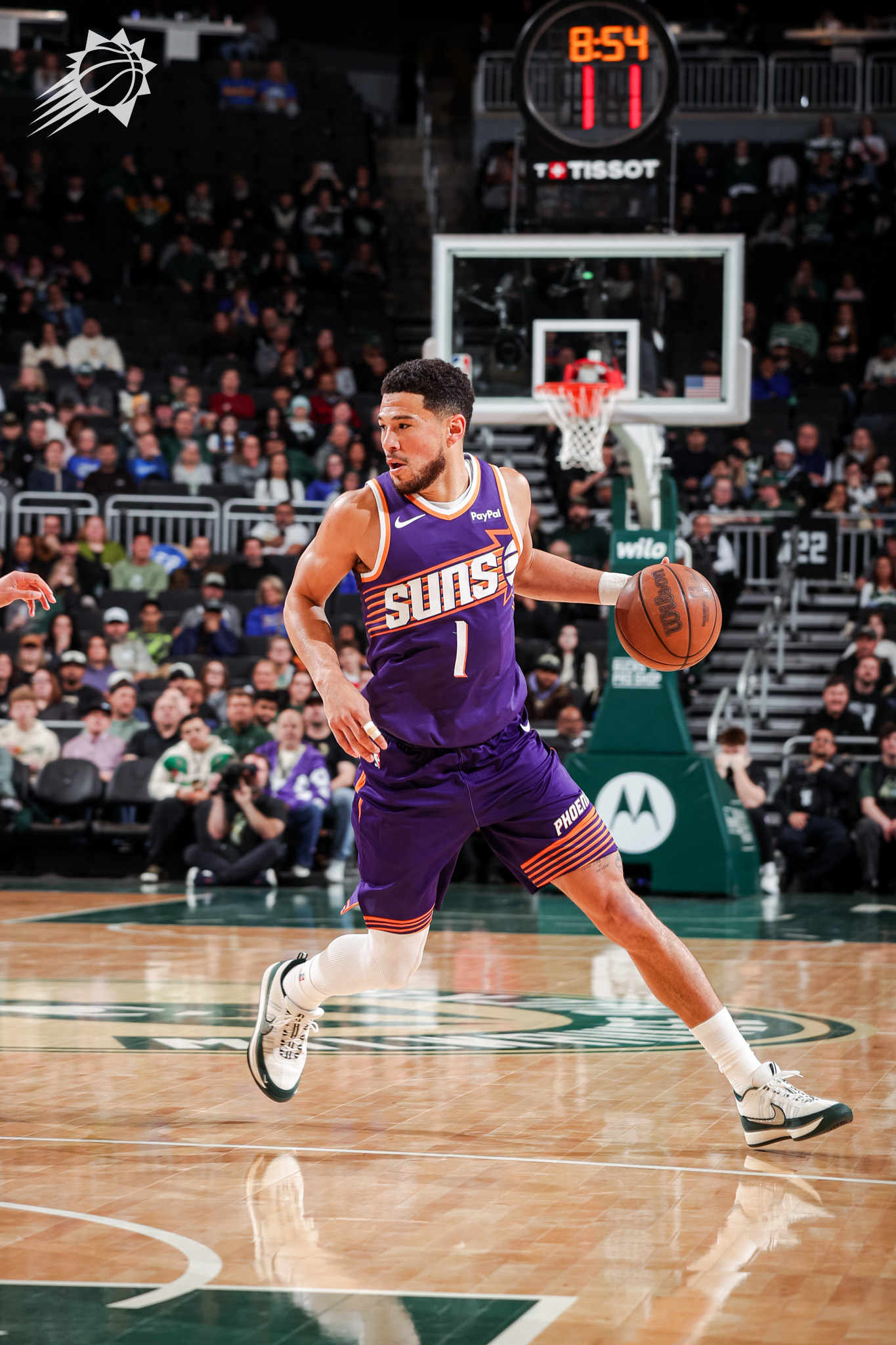 布克3分命中！咬住比分呀 菲尼克斯太阳 旭日东升 太阳vs雄鹿