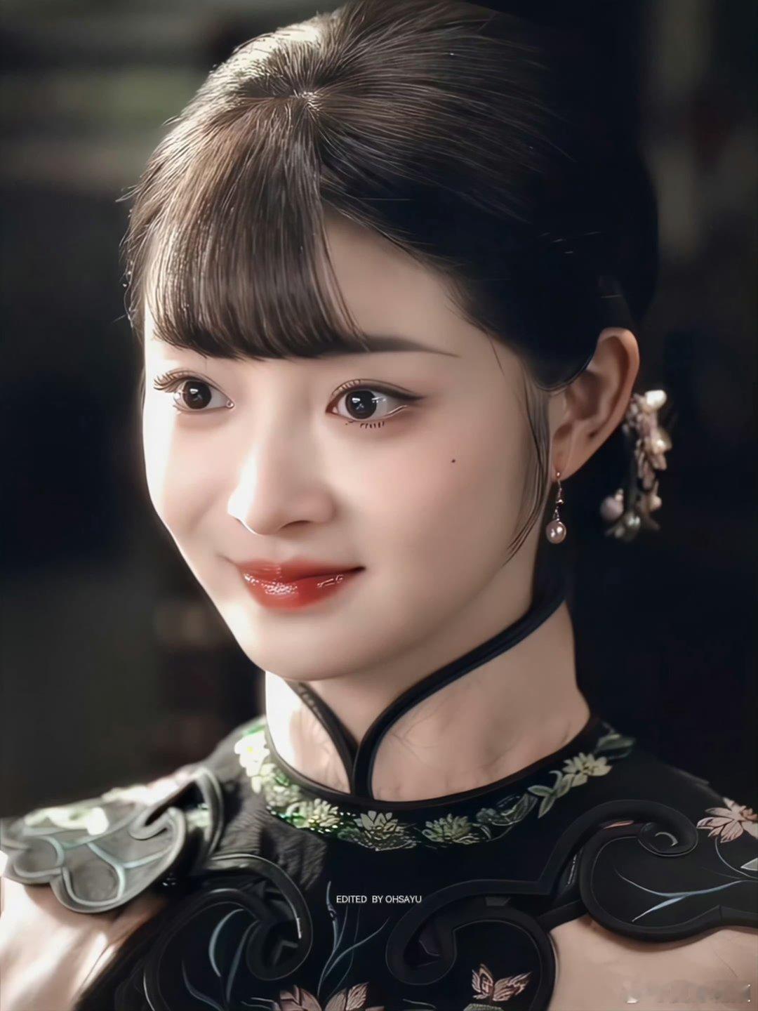 周洁琼玉簟秋东方韵味的古典美人 轻而易举爱上这个周洁琼兰卿戏曲妆造惊艳，情绪表达