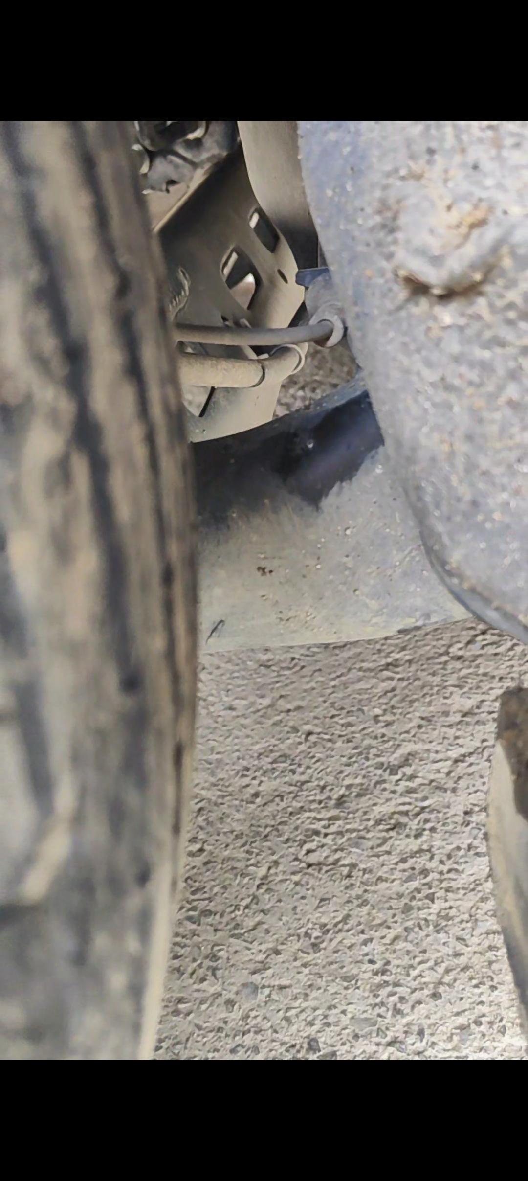 这根是什么梁
一只手根本就握不住
很粗看着很结实