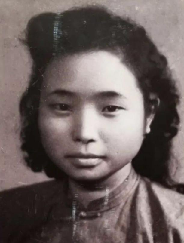 [微风]1964年，沈醉回忆：江姐被审的时候，他在一旁目睹了全过程。当年徐远举没