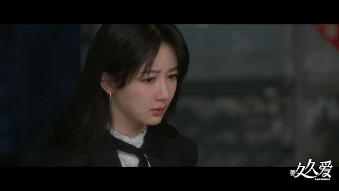 #蓝亦菲真去世了##黄瀛子终于发现真相#电视剧要久久爱泪点又来了，黄瀛子与蓝亦菲