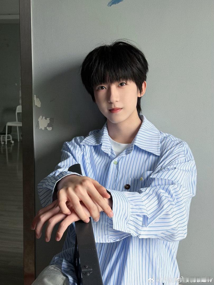 杨博文生日快乐🎂 小寿星要天天开心 