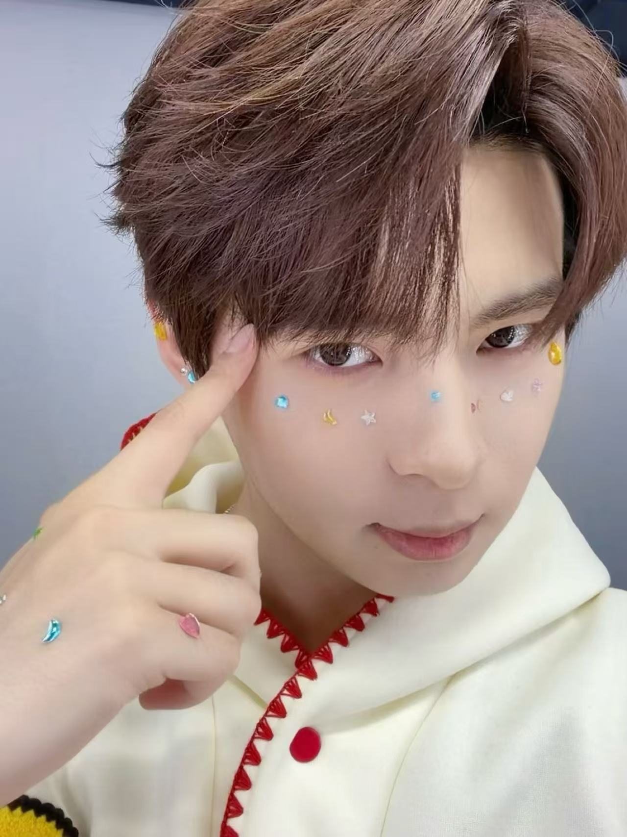 伞兵春日多巴胺妆容 一抹春日色彩，一眼心动狙击！ 