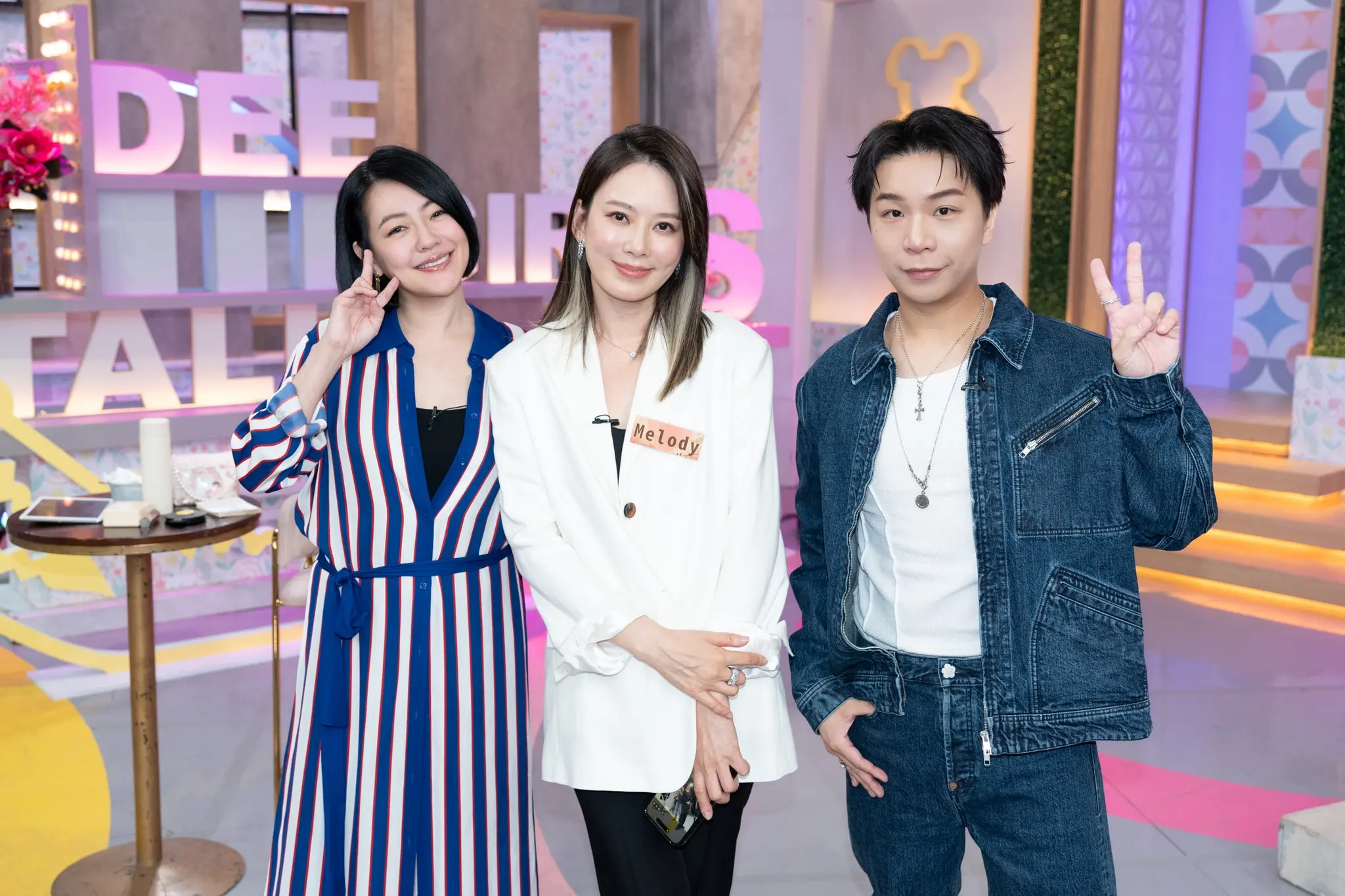 melody录小姐不熙娣。