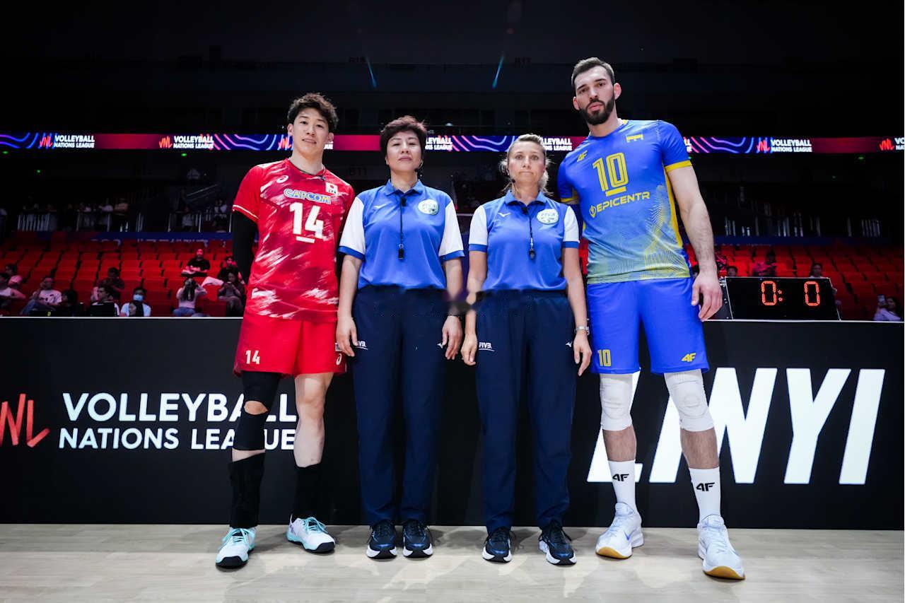 2026年世界男排联赛中国临沂站乌克兰男排vs日本男排第一局：22-25大比分：