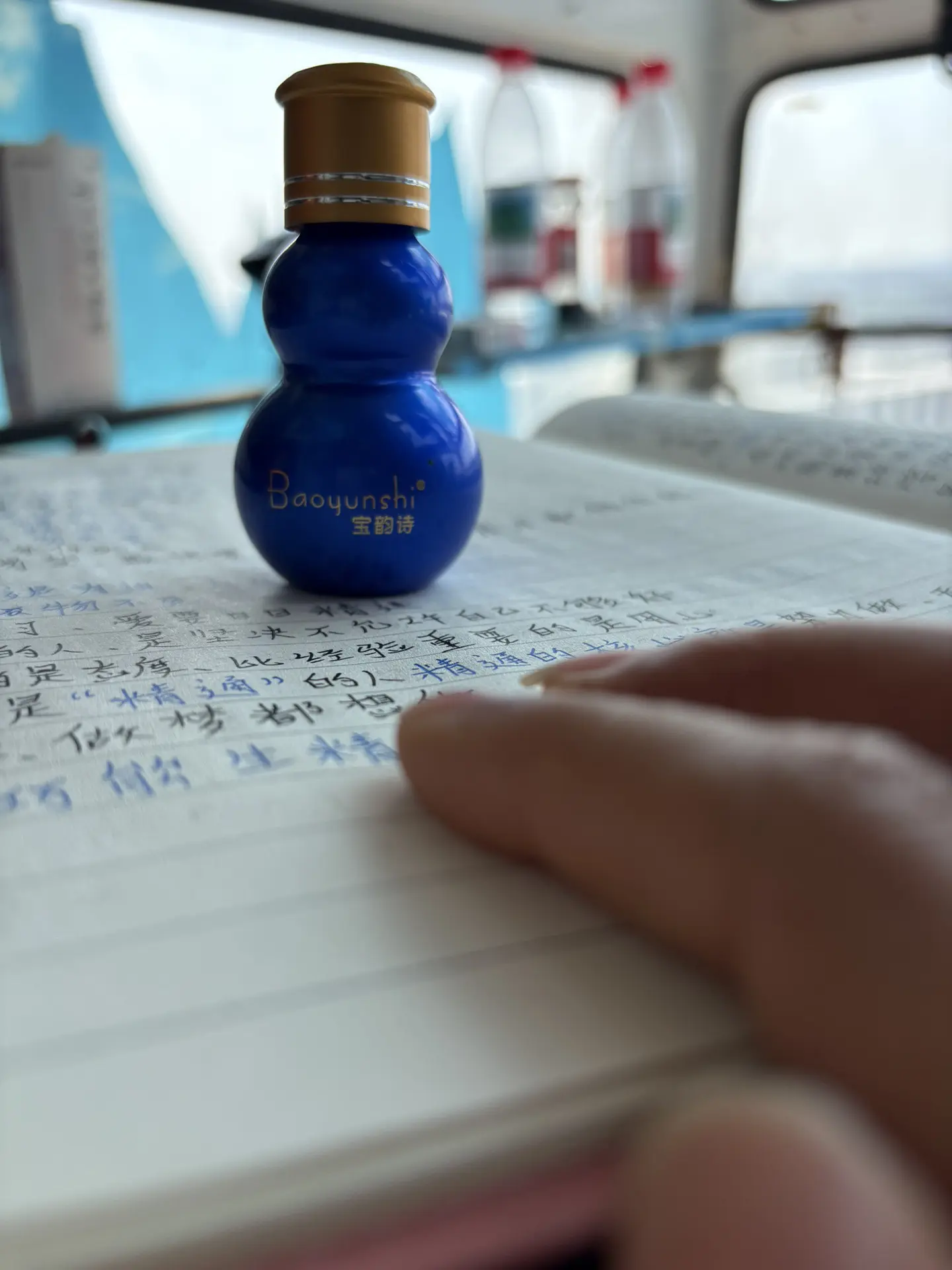 人的磁场很重要，多和善良的人同行，让自己的内心充满阳光，多和勤奋的人携...