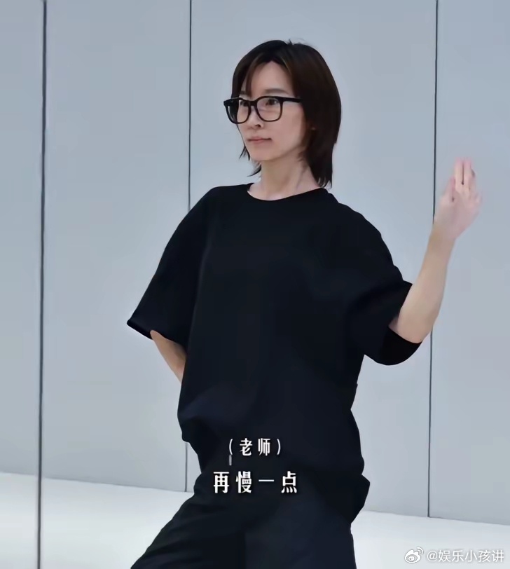 刷到谢楠分享的内容，突然发现娱乐圈一个很有意思的地方。近日，谢楠发布参加浪姐训练