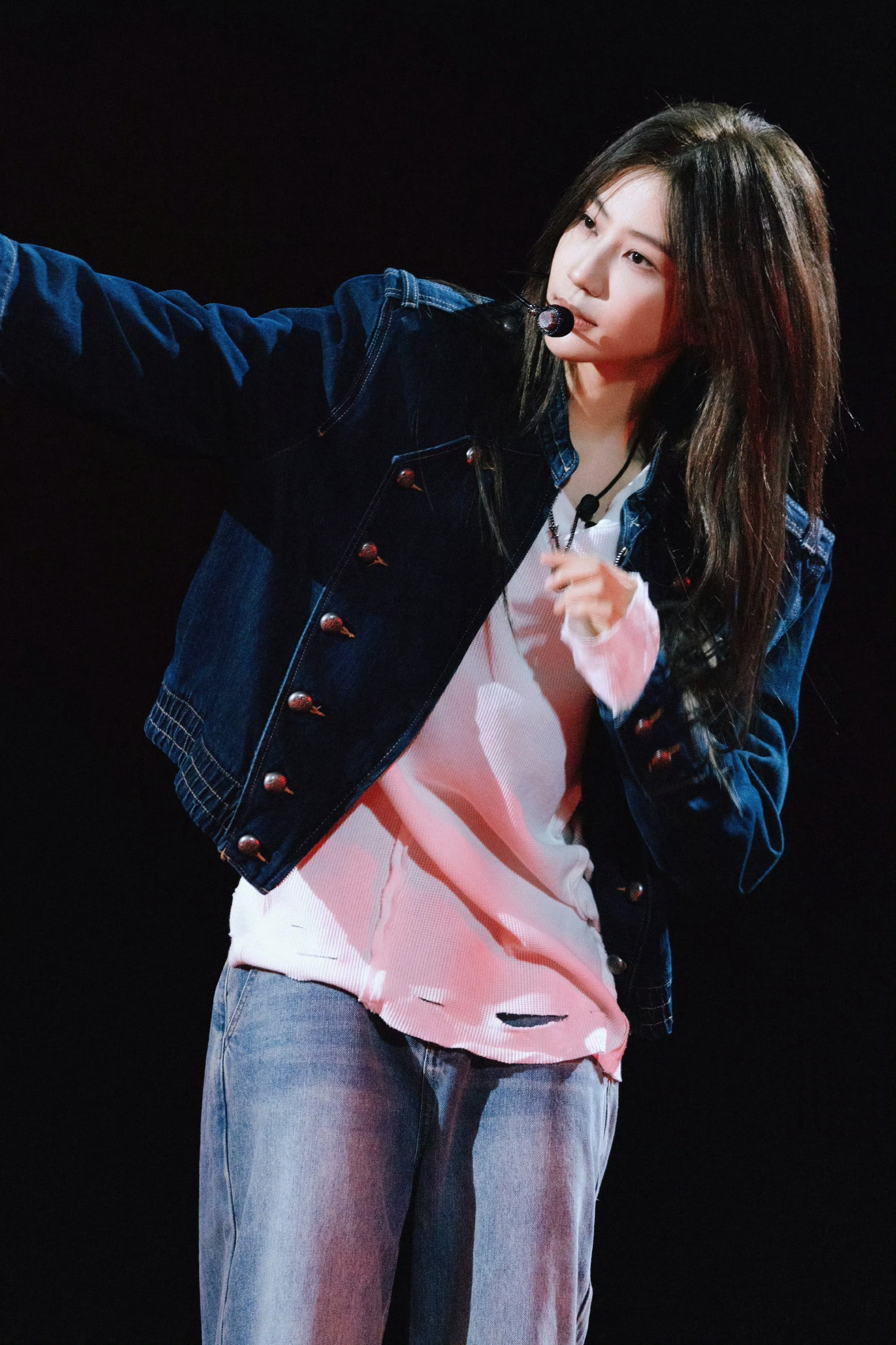 袁一琦跳了自己的进行曲谁还没被袁一琦跳进行曲帅到打歌2026 属于袁一琦的专属B
