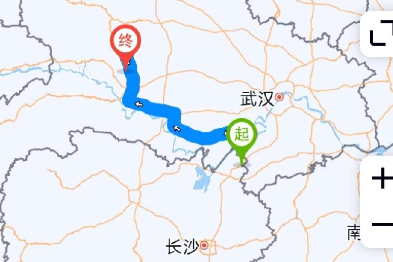 按照《三国演义》的描述，诸葛亮借到东风后，一夜之间便回到了夏口，随后部署了曹操败