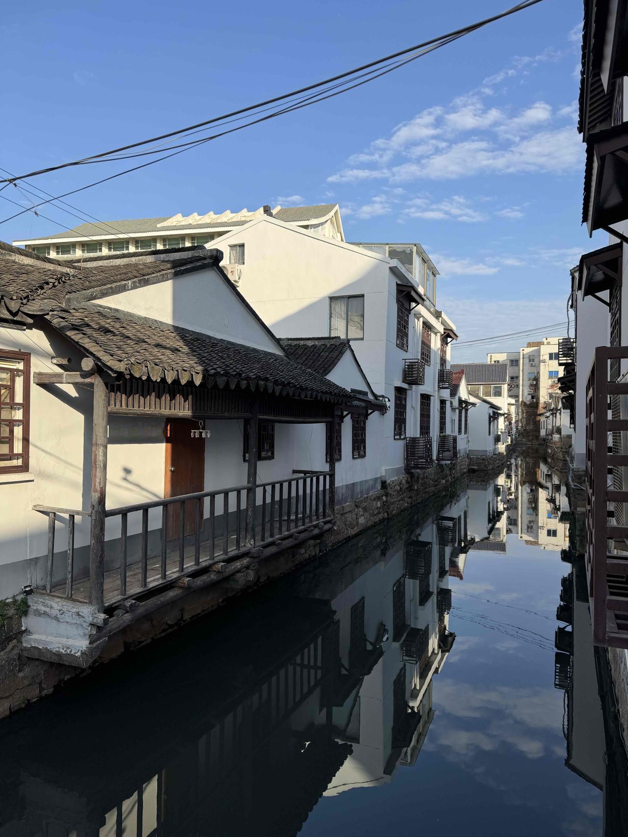 一张照片分享今日天气苏州水巷小景