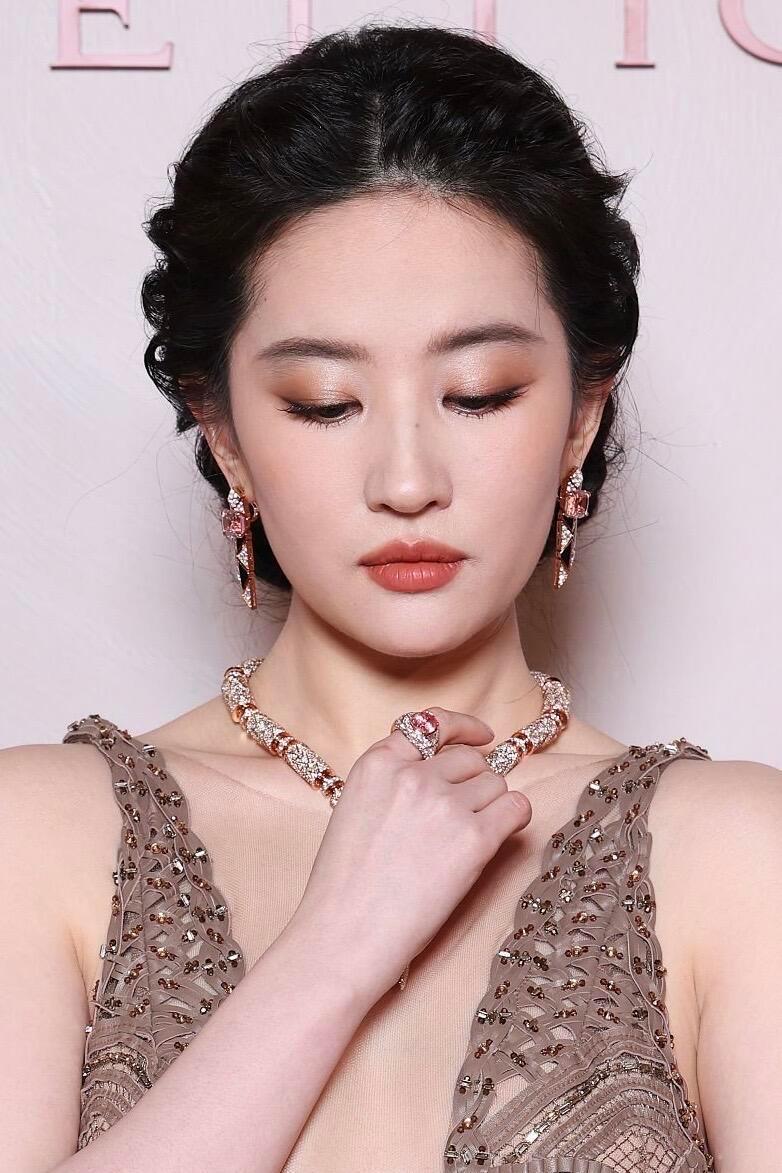 美神请闭眼刘亦菲 [害羞]