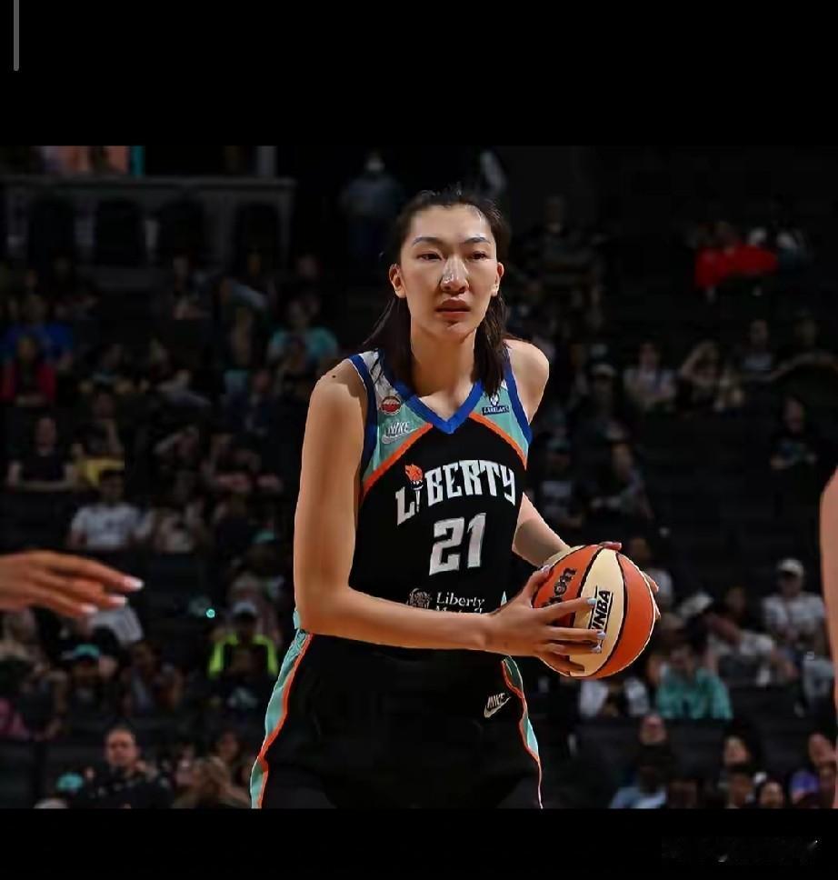 拒绝回流WCBA！韩旭锁定海外双线生涯，强势签约澳洲豪门开启新征程
 
女篮留洋