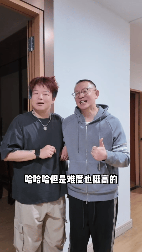 内娱歌手集体发文感谢洪涛我去！魔力歌先生居然是洪涛做的啊里面每一个选手真的都很喜
