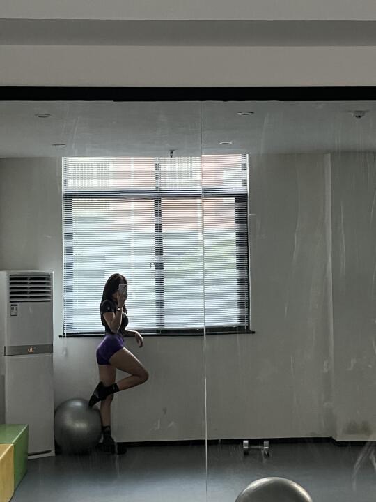 健身 撸铁女孩 打造腰臀比 见人不如健身 我的健身日常