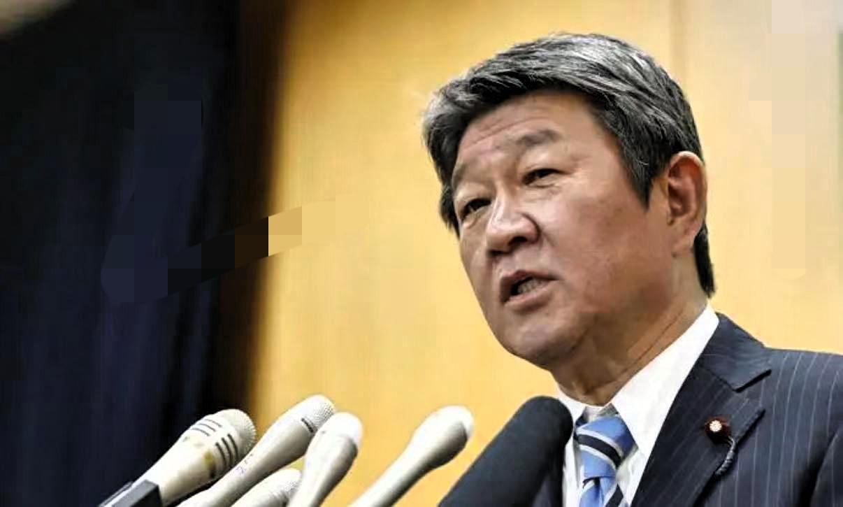 就在刚才
日本外相底彻摊牌了！

日本外相茂木敏充11月7日声称“如果发生台海局