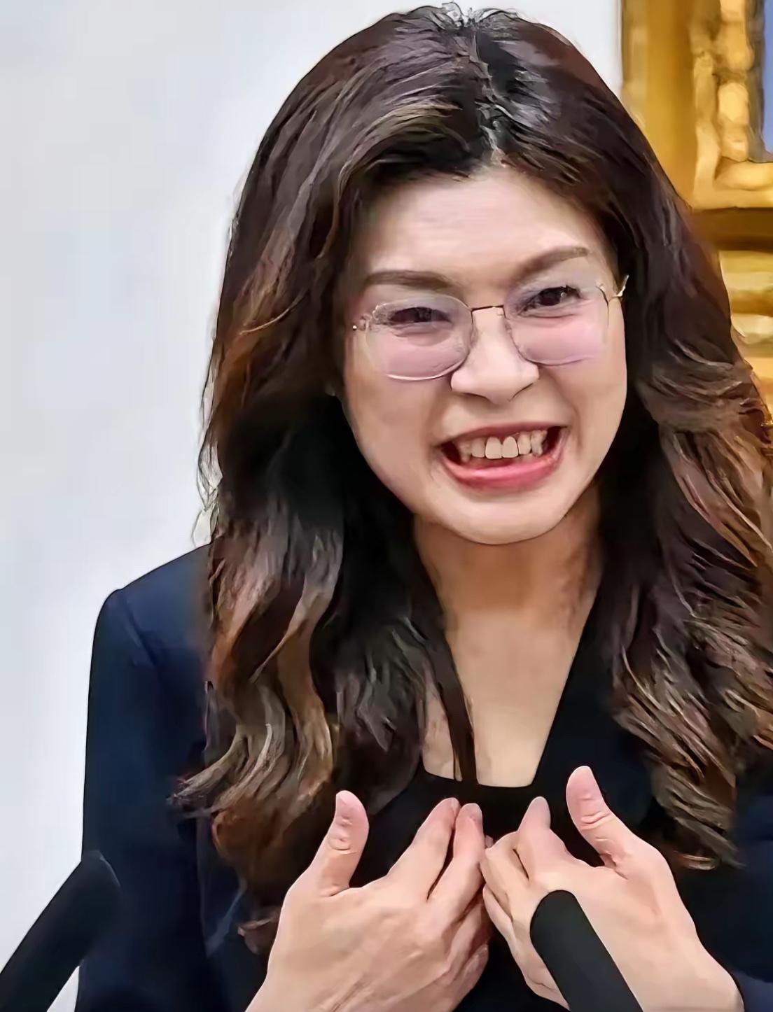 郑丽文6月23日说出一番让大陆网友目瞪口呆的话，她竟然声称，“谈统一是不切实际的