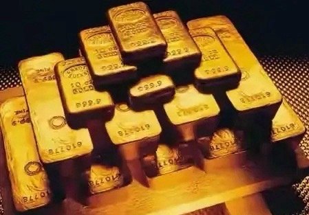 A股市场一休市，外围市场展开报复性上涨。恒生科技指数大涨超3%，韩国综指首次突破