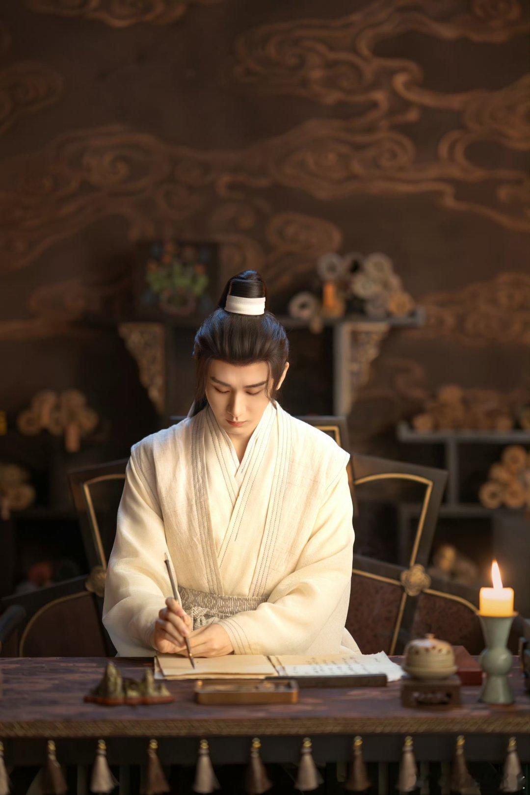 成毅长安二十四计cy成毅谢淮安成毅在演艺道路上不断乘风破浪，挑战自我。从默默无闻