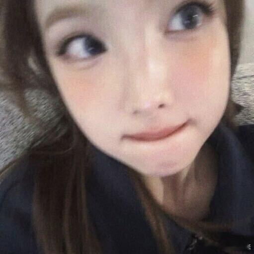 感觉林娜琏人真的太好了，对中粉很好的一款爱豆。难怪路人缘那么好，呜呜呜。一款和中