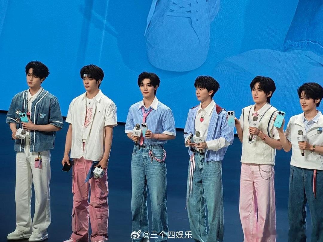 时代少年团侧颜夯爆了 他们这次侧颜真的夯爆了！七人同框全员骨相在线，从额头到下巴