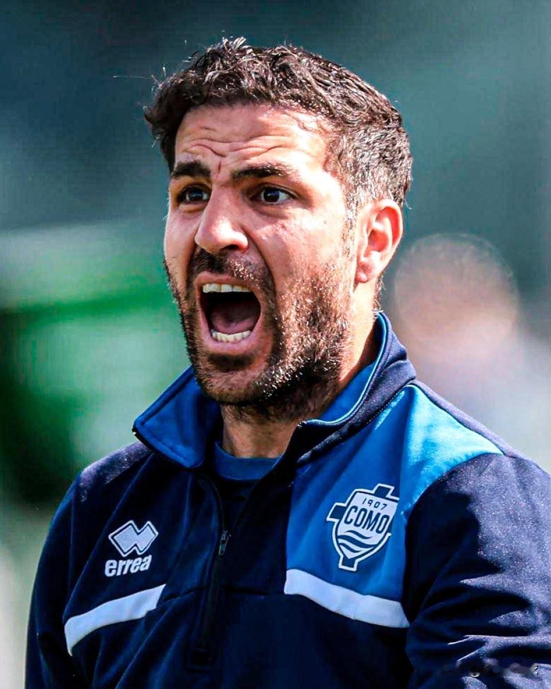 请注意塞斯克·法布雷加斯在科莫1-3负于AC米兰后的反思：

“只关注结果的人会