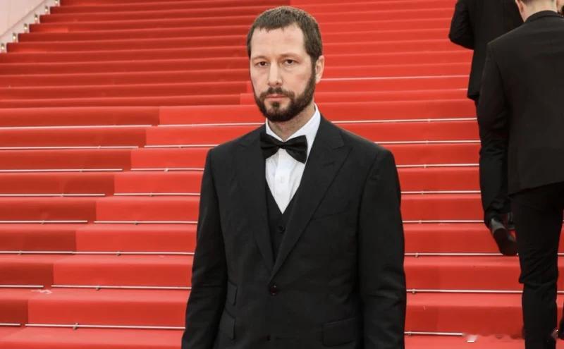 【《2000米外的安德里夫卡》获得美国导演工会奖】网页链接乌克兰导演切尔诺夫荣获