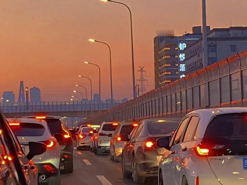 “路遥知马力”这句下联很经典，它讲的是路途遥远才能知道马的力气大小，其实也寓意着