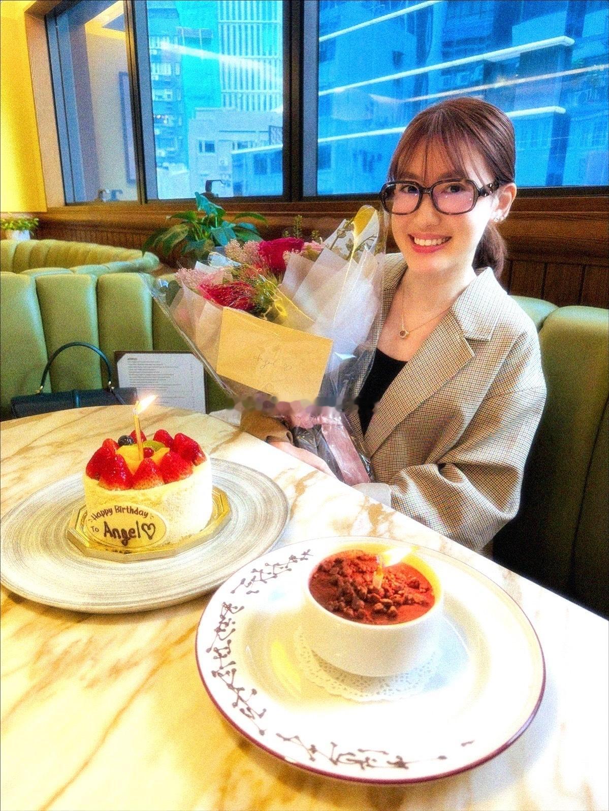 汤洛雯、朱千雪、岑杏贤给蒋家旻庆祝生日🎂 ​​​