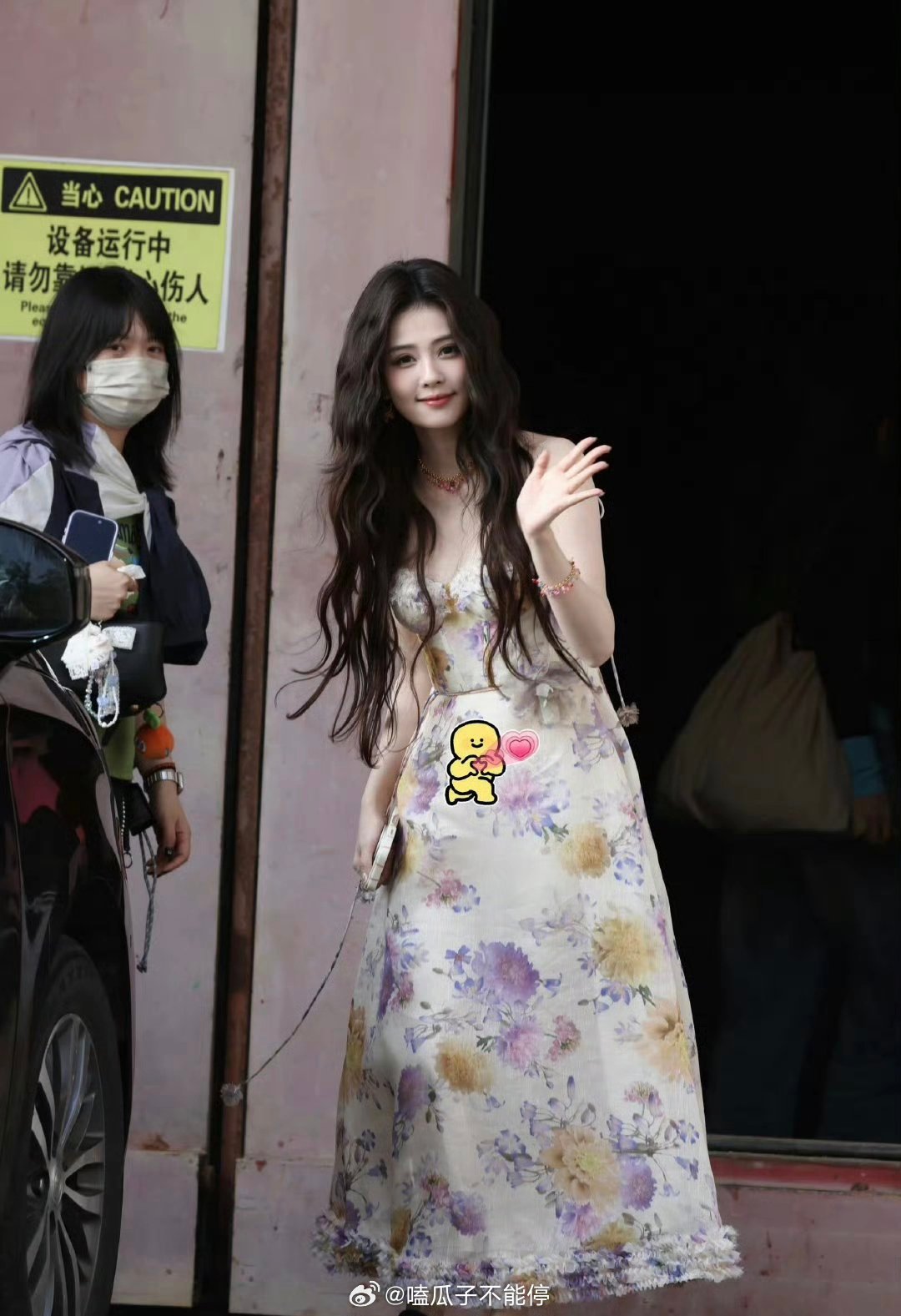 白鹿今日奔跑吧宣传片上班路透，美美的花仙子 