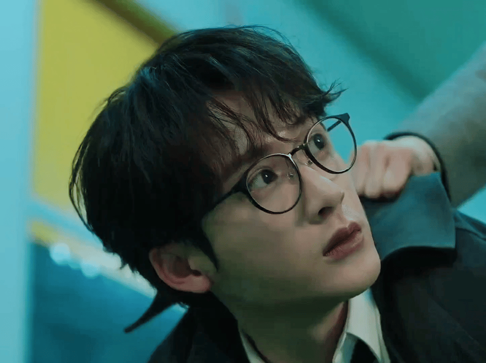 这里萌死了，大眼睛转来转去的：我是不是又帮了倒忙啊🥺🥺🥺 