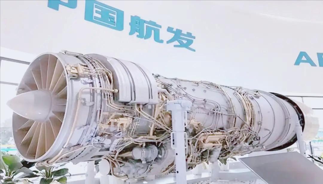 还在鼓吹中国航发落后美国30年？

这种跪久了站不起来的论调可以休矣！

涡扇-