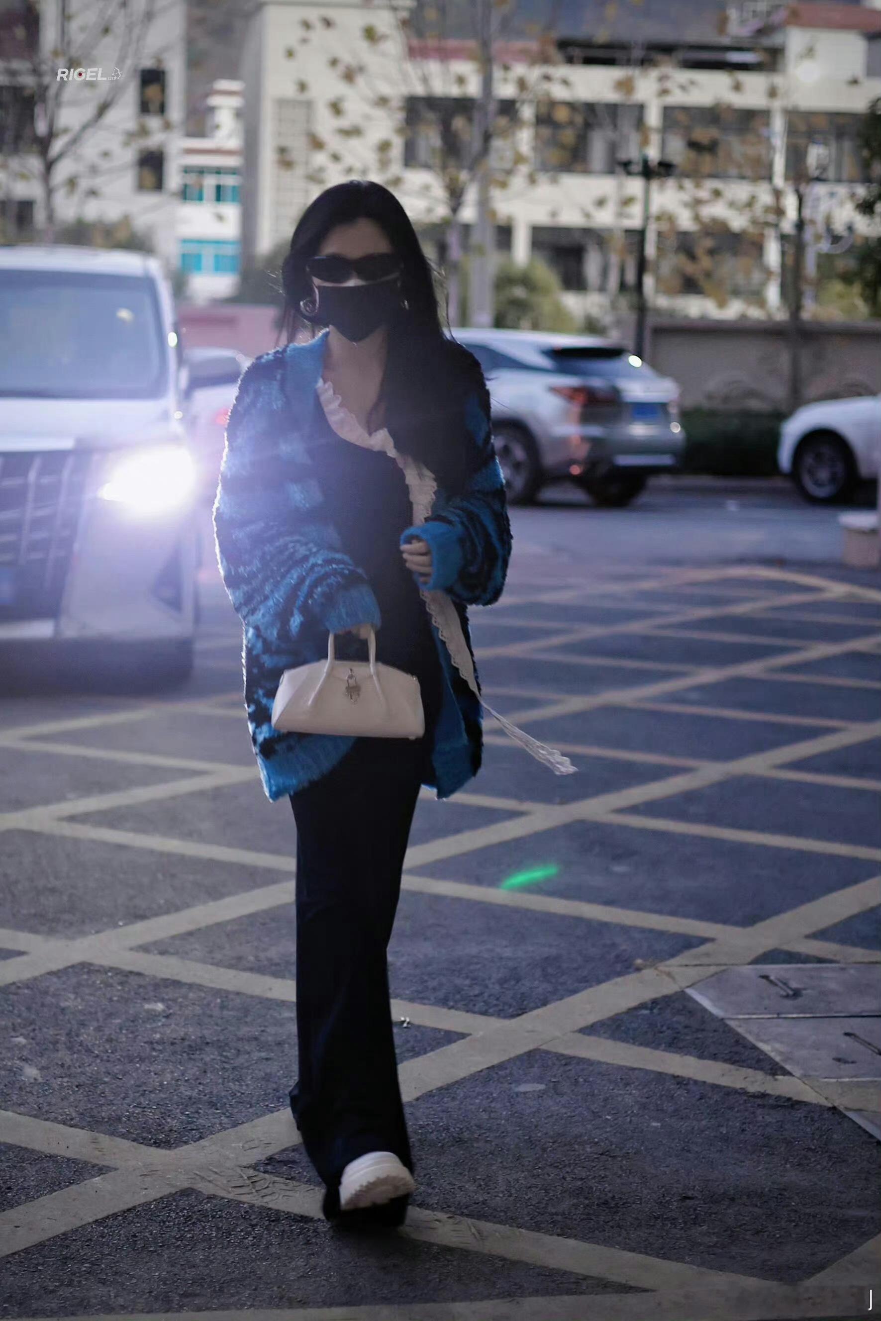 虞书欣的私服穿搭是不是时尚感最强的一个女明星了？ ​​​