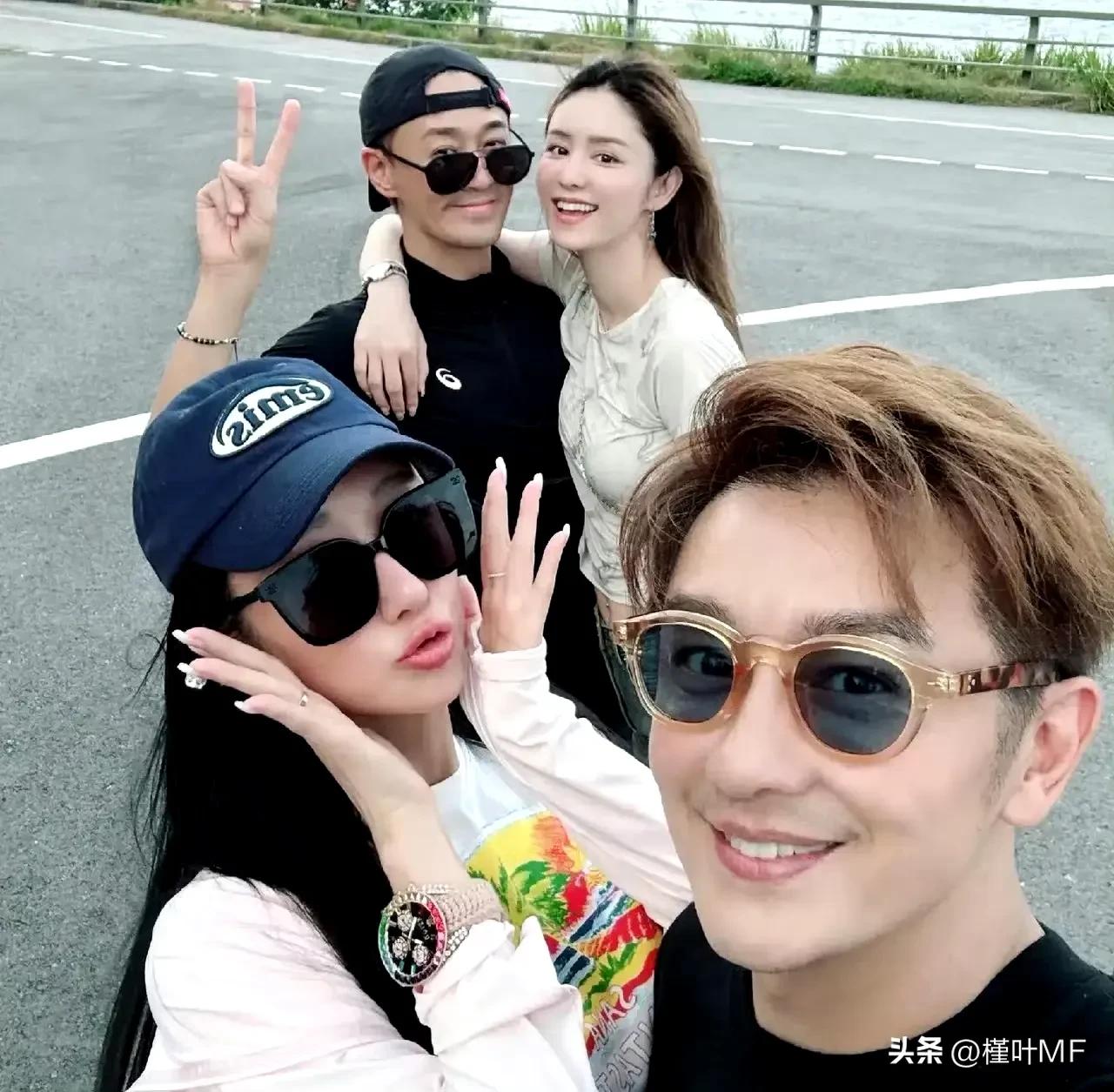 林峯和老婆张馨月还有陈浩民跟他老婆蒋丽莎一起度假，55岁的陈浩民这颜值一点都不油