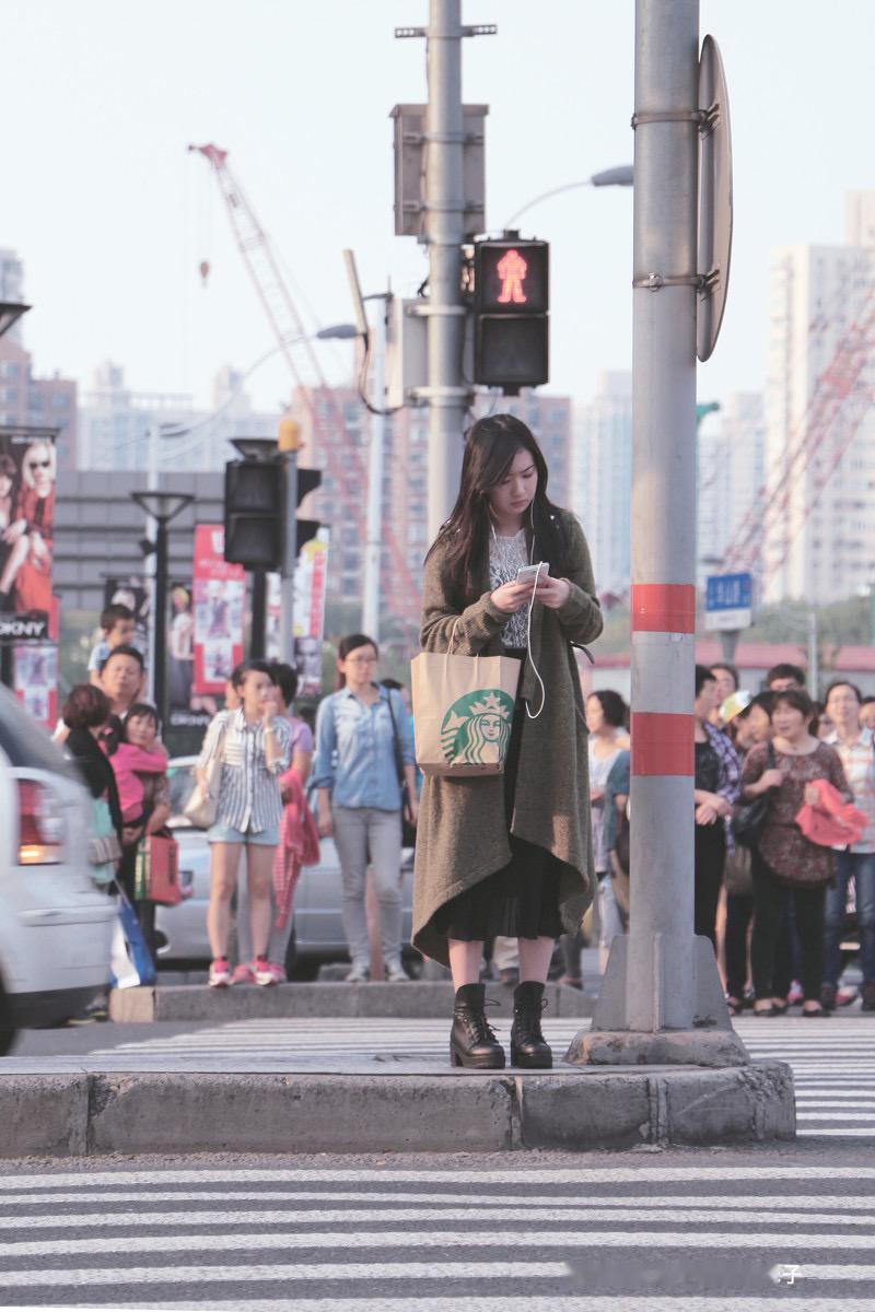 朋友们，来聊聊，这算擦边还是不小心的？